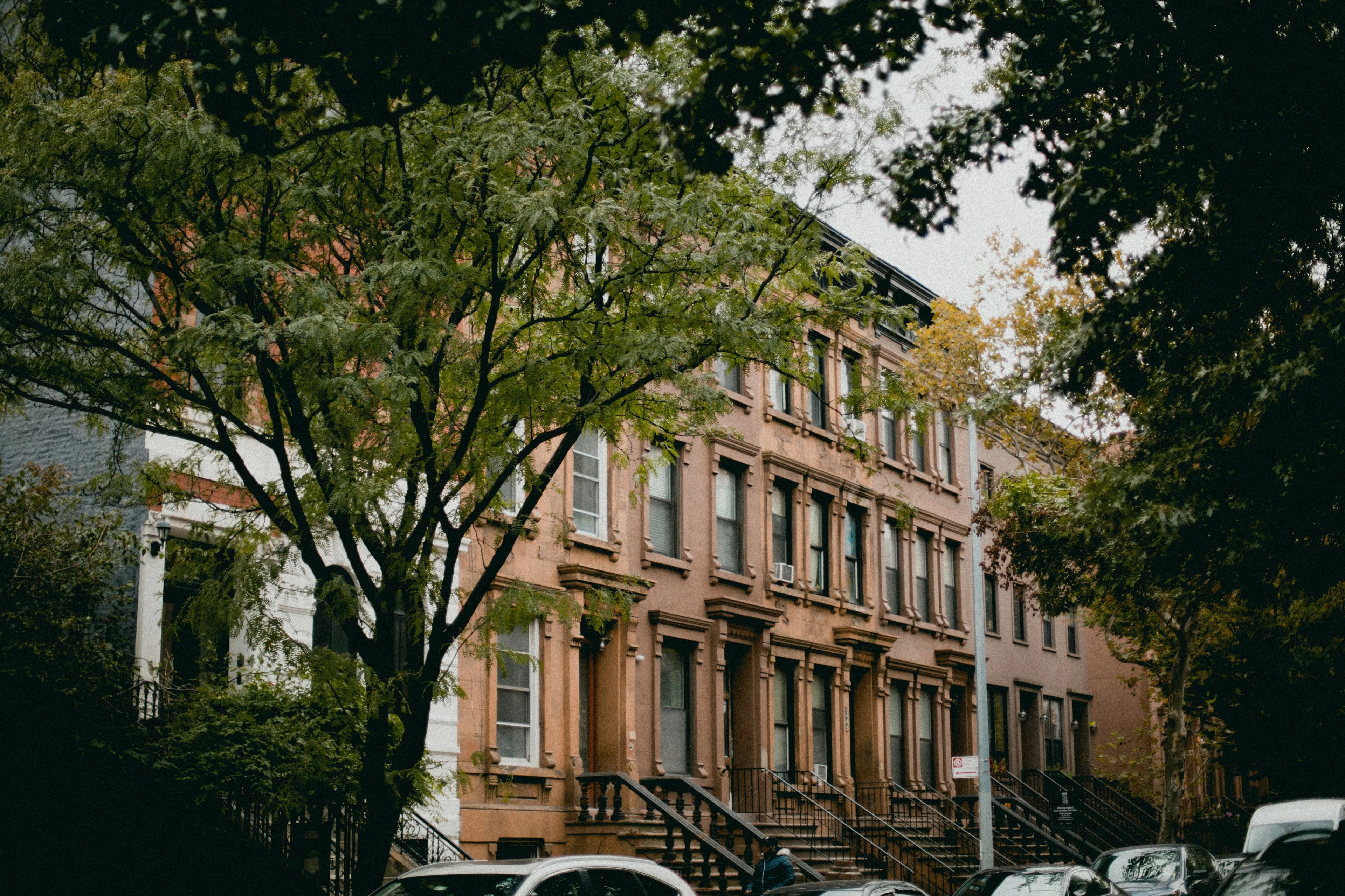 New York neighborhood — apartment prices across the five boroughs