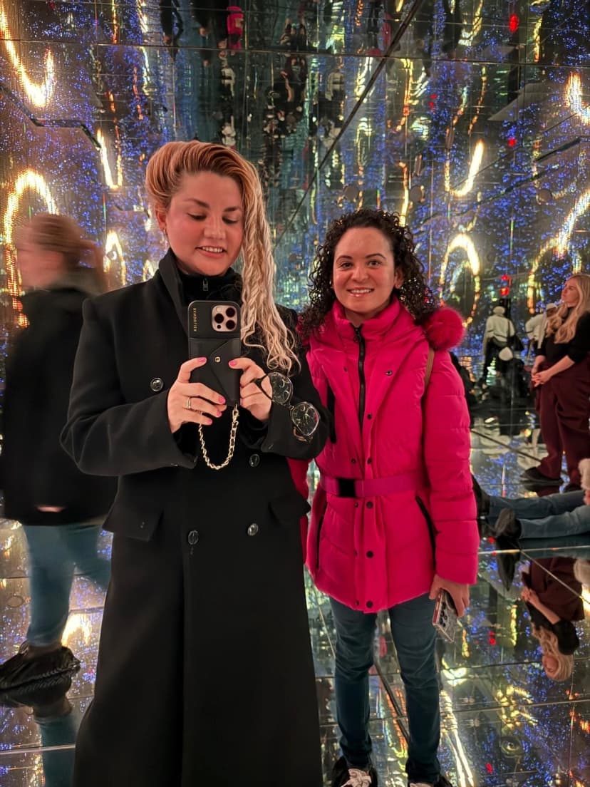 Malaak y Maria Fernanda en Nueva York